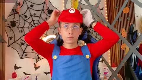 Christopher  Chris online show from October 2025 12:56:02 PM