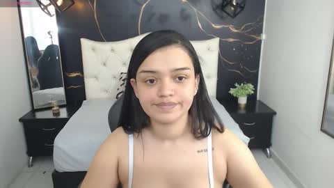 Naughty Bunny online show from October 2025 04:11:01 PM