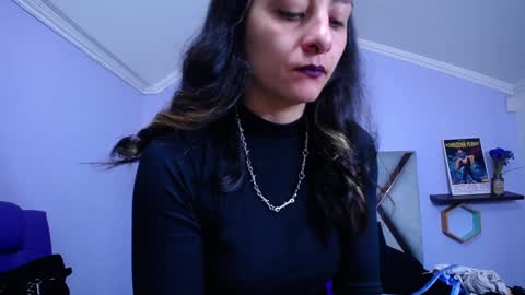 Kitten online show from January 2025 10:44:01 AM