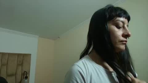 Kitten online show from September 2025 10:38:02 AM