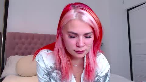 Snapshot of naughty_kittyy1 chatting on October 2025 08:53:02 PM Maria online show from October 2025 08:53:02 PM