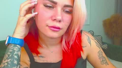 Snapshot of naughty_kittyy1 chatting on November 2025 09:35:01 PM Maria online show from November 2025 09:35:01 PM