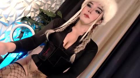 Snapshot of naughty_lexie69xx chatting on December 2024 06:01:02 PM GODDESS LEXIE online show from December 2024 06:01:02 PM