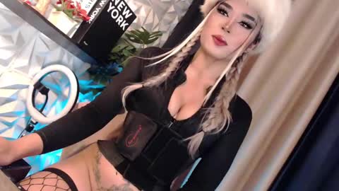 Snapshot of naughty_lexie69xx chatting on January 2025 11:13:02 PM GODDESS LEXIE online show from January 2025 11:13:02 PM