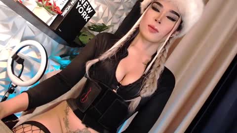 Snapshot of naughty_lexie69xx chatting on January 2025 10:35:01 PM GODDESS LEXIE online show from January 2025 10:35:01 PM