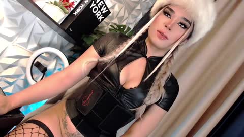 Snapshot of naughty_lexie69xx chatting on January 2025 08:55:01 PM GODDESS LEXIE online show from January 2025 08:55:01 PM