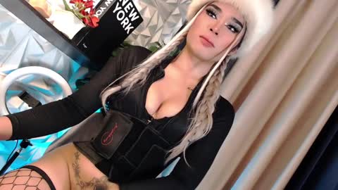 Snapshot of naughty_lexie69xx chatting on January 2025 12:37:01 AM GODDESS LEXIE online show from January 2025 12:37:01 AM