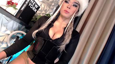 Snapshot of naughty_lexie69xx chatting on February 2025 11:15:02 PM GODDESS LEXIE online show from February 2025 11:15:02 PM