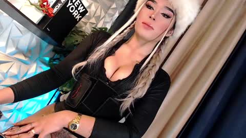 Snapshot of naughty_lexie69xx chatting on February 2025 06:58:01 PM GODDESS LEXIE online show from February 2025 06:58:01 PM