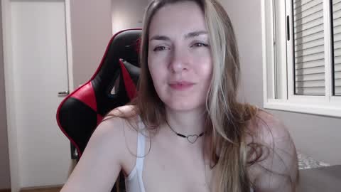Snapshot of naughty_popa chatting on December 2024 01:55:02 AM Ann online show from December 2024 01:55:02 AM