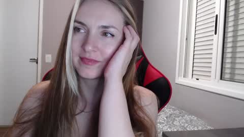 Snapshot of naughty_popa chatting on January 2025 08:00:02 AM Ann online show from January 2025 08:00:02 AM