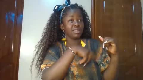 Snapshot of naughty_sluttygal chatting on September 2025 01:43:02 PM Lydiah online show from September 2025 01:43:02 PM