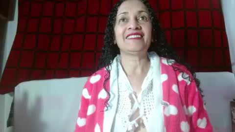 Snapshot of naughty_tita chatting on June 2026 09:35:02 AM Tita Madurita online show from June 2026 09:35:02 AM