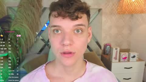 Snapshot of naughty_twink_ chatting on October 2025 04:21:01 AM Noah online show from October 2025 04:21:01 AM