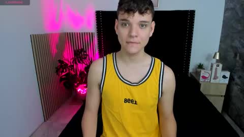 Snapshot of naughty_twink_ chatting on October 2025 11:33:02 AM Noah online show from October 2025 11:33:02 AM