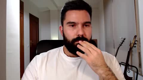 Tom online show from November 2025 05:15:01 PM