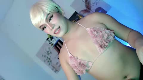 naughtybynight28 online show from February 2026 01:26:01 PM