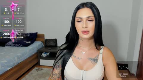 Snapshot of naughtycleo chatting on December 2024 02:42:01 AM cleo online show from December 2024 02:42:01 AM