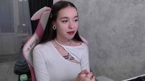 Snapshot of naughtydakota chatting on October 2025 01:56:02 PM Dakota online show from October 2025 01:56:02 PM