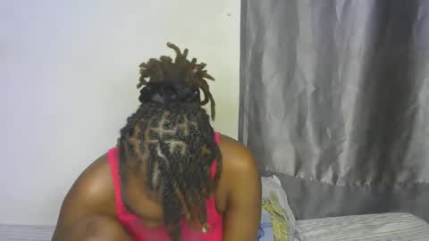 Snapshot of naughtyie chatting on September 2025 03:17:02 AM naughtyie online show from September 2025 03:17:02 AM
