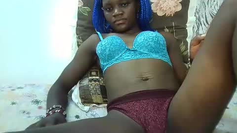 naughtylisah online show from October 2025 06:18:01 PM