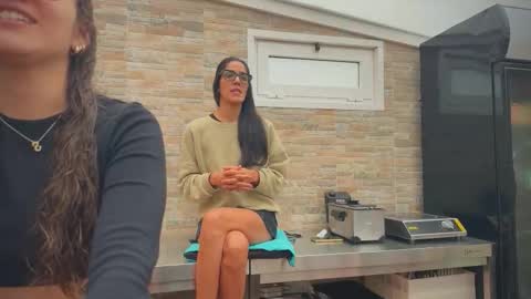 ANDREA STEPH  MIKE online show from October 2025 09:28:02 AM