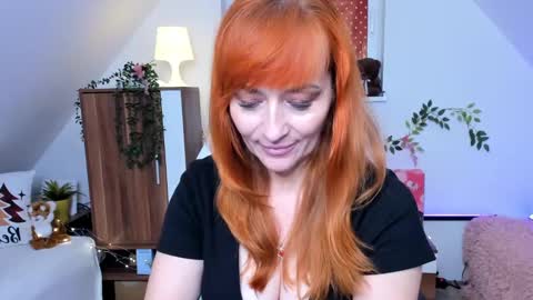 Milana - on air every day except Wednesday from 9 pm to 4 am European time online show from February 2025 12:31:02 AM