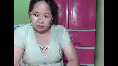 naughtymom26 online show from September 2025 02:37:02 AM