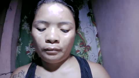 Snapshot of naughtymom_33 chatting on June 2026 09:18:02 PM naughtymom_33 online show from June 2026 09:18:02 PM