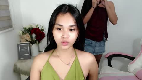Snapshot of naughtymuse_ chatting on April 2026 11:19:02 AM ELISE online show from April 2026 11:19:02 AM