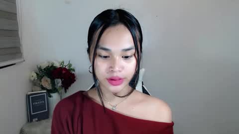 Snapshot of naughtymuse_ chatting on May 2026 09:36:02 AM ELISE online show from May 2026 09:36:02 AM