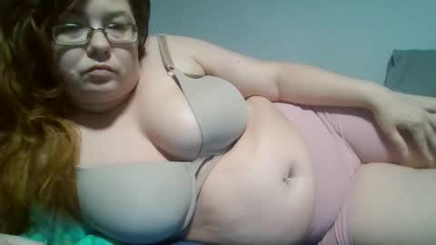 Natalie online show from October 2025 10:17:01 PM