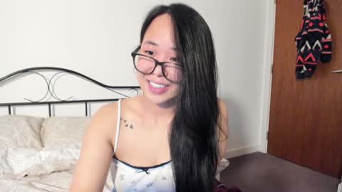 Snapshot of naughtynerdygirl chatting on January 2025 04:29:02 PM Gigi Chu online show from January 2025 04:29:02 PM