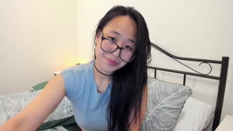 Snapshot of naughtynerdygirl chatting on February 2025 06:17:02 PM Gigi Chu online show from February 2025 06:17:02 PM