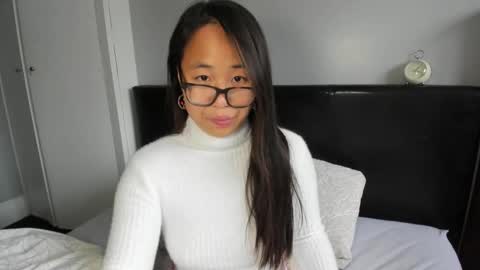 Gigi Chu  online show from October 2025 12:17:01 PM