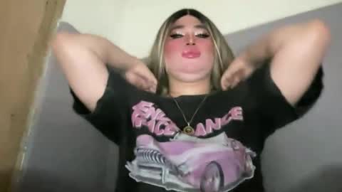 Rose Wilson online show from November 2025 03:22:01 PM