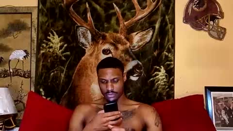 Snapshot of naughtyy_ken chatting on February 2025 07:17:02 PM Mekhi or Khi online show from February 2025 07:17:02 PM
