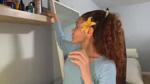 Arantxa online show from December 2025 04:22:01 PM