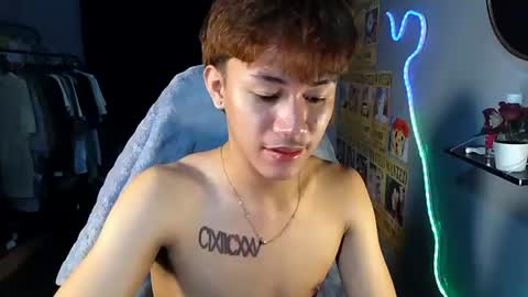 Snapshot of naugthyboyloy chatting on June 2026 05:28:01 PM Loy online show from June 2026 05:28:01 PM