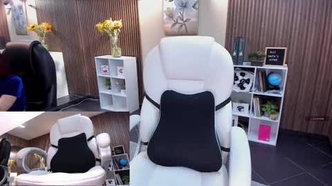         online show from October 2025 07:47:02 PM