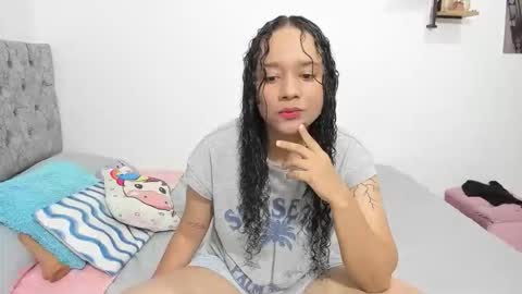 nay_and_aleja online show from December 2025 03:11:01 AM