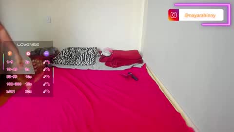 nayara_hinny online show from April 2026 06:53:02 PM