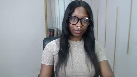 Snapshot of nayariskaya chatting on June 2026 02:36:02 AM Nayaris 3 online show from June 2026 02:36:02 AM