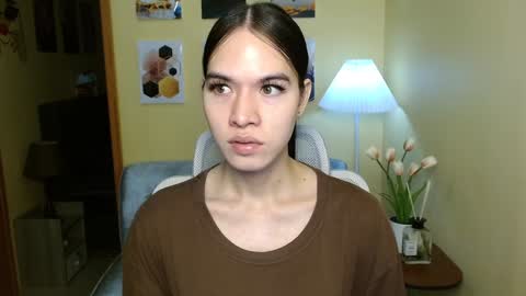 Nayika Huge online show from February 2025 09:00:02 AM