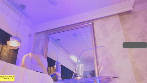 Snapshot of naylapot_ chatting on January 2025 02:14:01 PM Juli online show from January 2025 02:14:01 PM