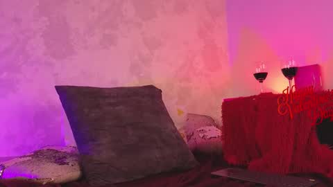 Snapshot of naylapot_ chatting on February 2025 02:23:01 PM Juli online show from February 2025 02:23:01 PM