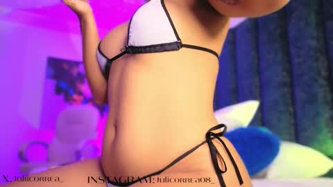 Snapshot of naylapot_ chatting on September 2025 11:43:01 AM Juli online show from September 2025 11:43:01 AM