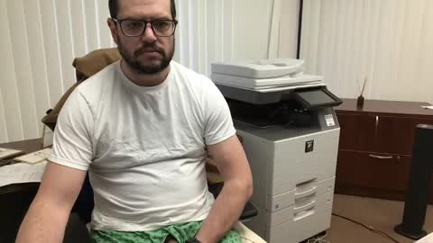 Snapshot of nayrb352 chatting on December 2024 07:52:02 PM nayrb352 online show from December 2024 07:52:02 PM