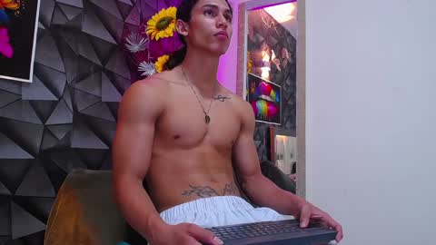 Snapshot of nazper_ chatting on December 2024 06:35:02 PM Nazper online show from December 2024 06:35:02 PM