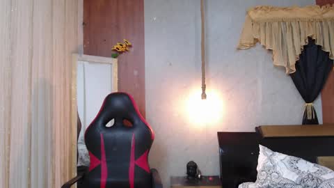 Snapshot of nazper_ chatting on April 2026 07:55:01 AM Nazper online show from April 2026 07:55:01 AM